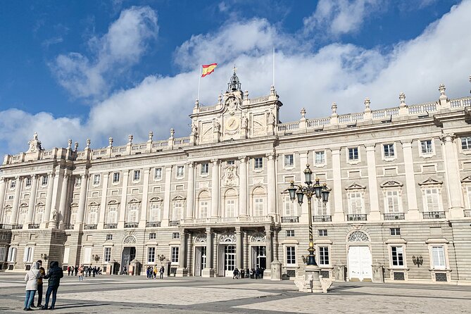 Royal Palace of Madrid Guided Tour and Flamenco Show with Tapas - Royal Palace and Flamenco in one day: why this combo works
