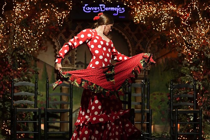 Royal Palace of Madrid Guided Tour and Flamenco Show with Tapas - Food and drink at the show: why tapas are part of the value