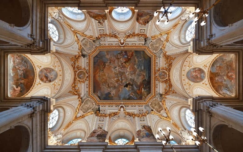 Royal Palace of Madrid: Private tour with entrance included - Royal Palace in 2.5 Hours: What This Private Tour Gets You
