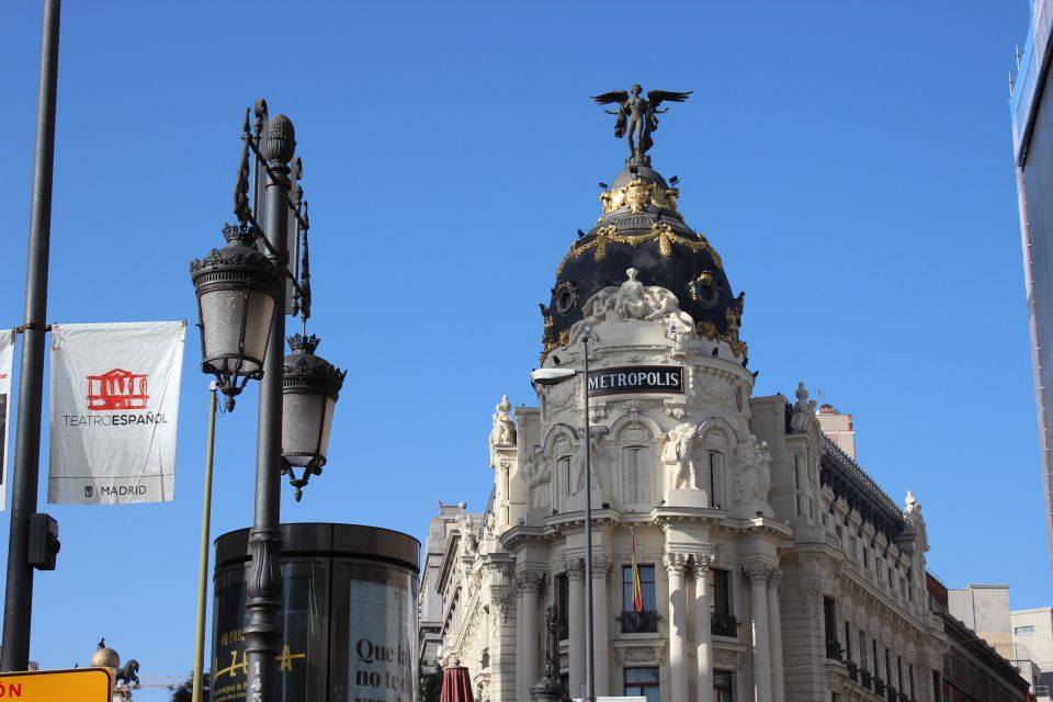 Royal Palace of Madrid Skip-the-Line and Retiro Park Tour - The walk between parks and palaces: good shoes beat perfect plans