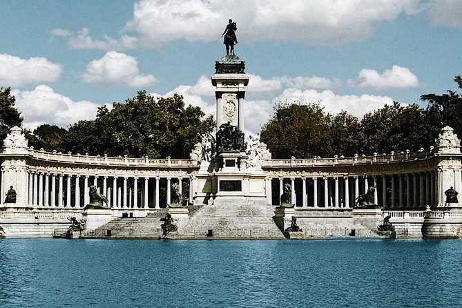 Royal Palace & Old City Madrid Guided Tour Semi-Private 8ppl Max - Key highlights worth the attention