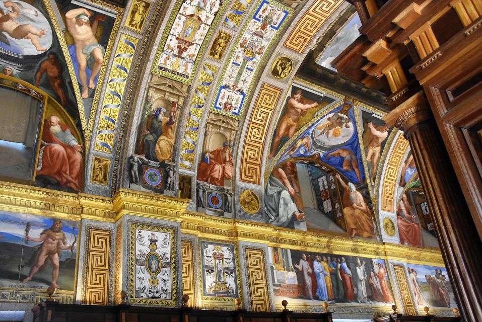 San Lorenzo de El Escorial Monastery: Private Tour - After the interiors: Renaissance gardens and Sierra del Guadarrama views