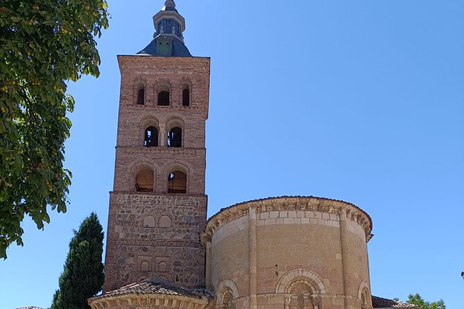Segovia Full Day Trip from Madrid - Real Alcázar de Segovia: fortress views and palace drama