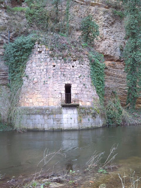 Segovia: guided route on an electric bicycle (ebike) - Plaza de San Lorenzo to the river path (Senda de los Molinos)