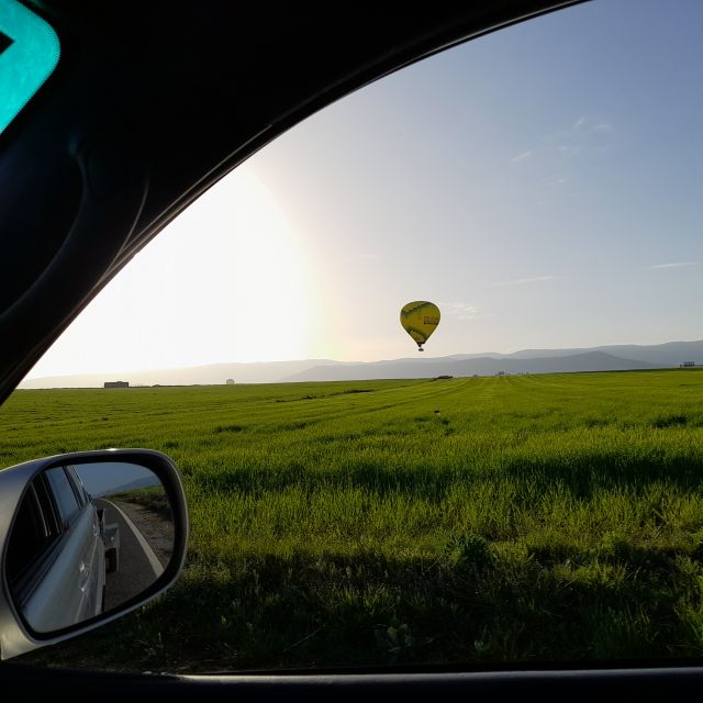 Segovia: Hot Air Balloon Flight with Picnic and Cava - Timing: the early start depends on season, not vibes