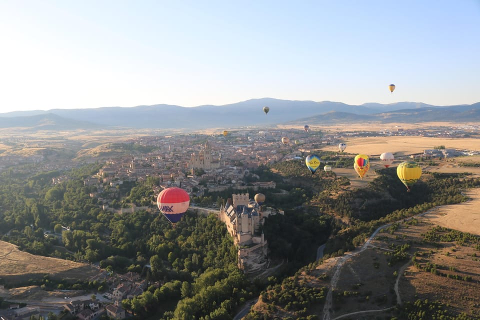 Segovia: Hot Air Balloon Flight with Picnic and Cava - The short luxury ride to tailored launch sites