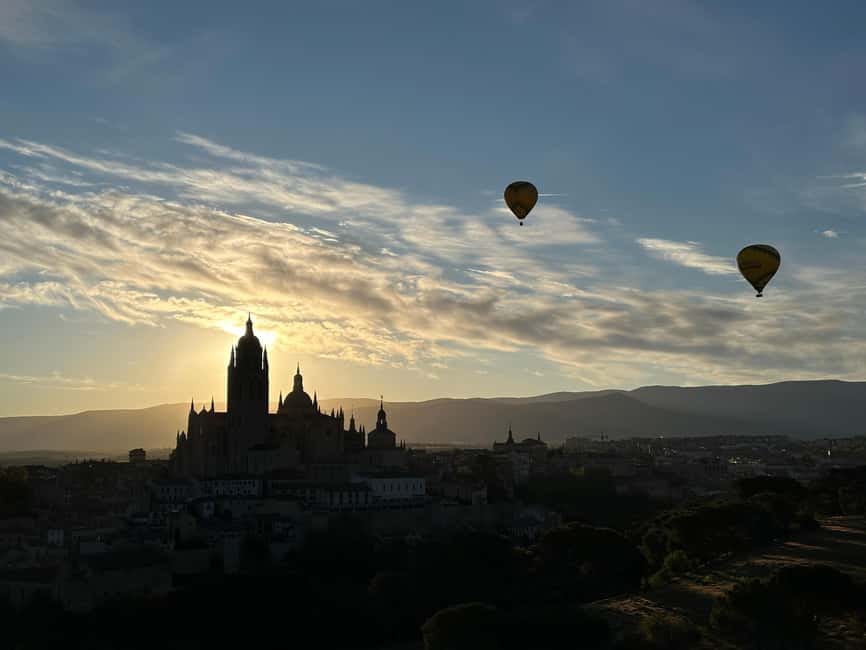 Segovia: Hot-air balloon ride with cava toast & picnic - Landing With Cava Toast, Picnic, and a Calm Afterglow
