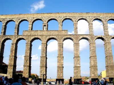 Segovia - Old Town tour including Castle visit - Alcázar of Segovia: A Medieval Fortress That Still Feels Royal