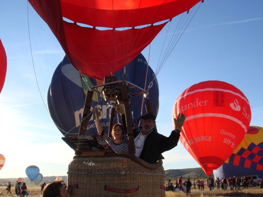 Segovia: Private Balloon Ride for 2 with Cava and Breakfast - Private for two: the real value of exclusivity