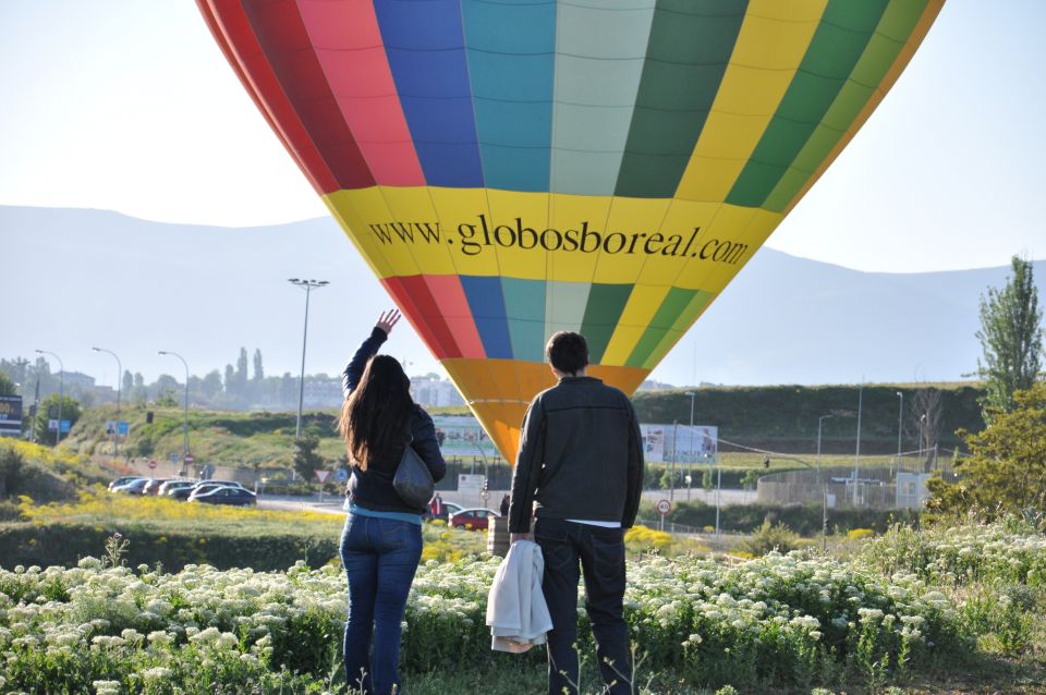 Segovia: Private Balloon Ride for 2 with Cava and Breakfast - Price and logistics: what to know before you book