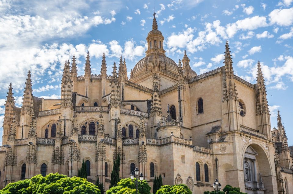 Segovia Private Guided Visit & Alcazar with High Speed Train - Who should book this Segovia day trip (and who might not)