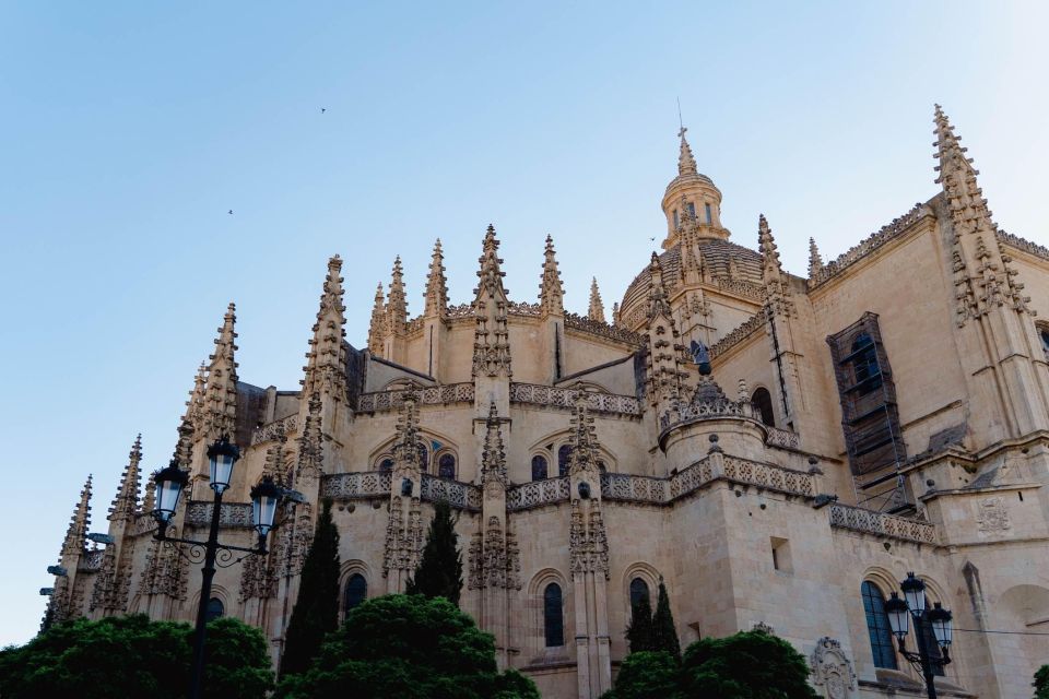 Segovia: Self-Guided Audio Tour on Your Phone - Antonio Machado’s House: a quiet, different kind of stop
