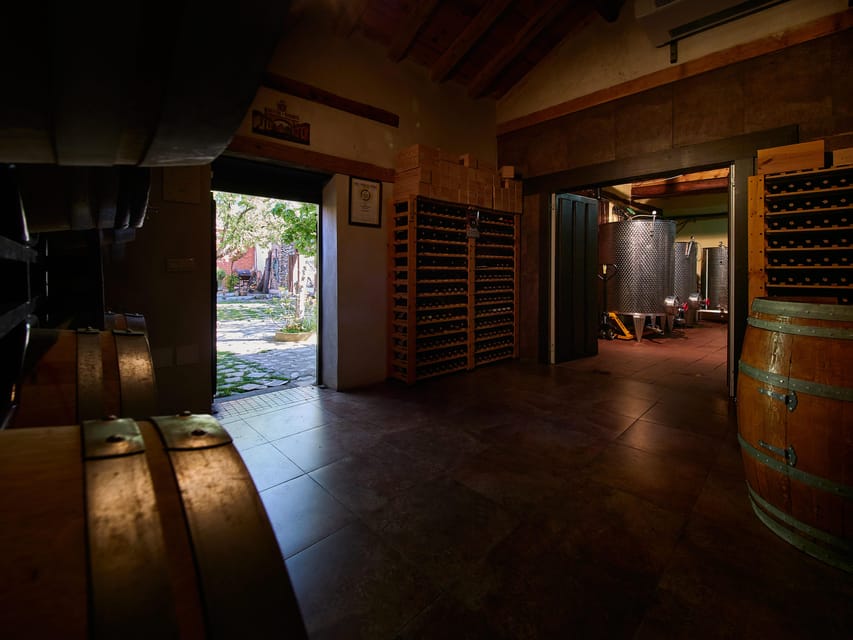 Segovia: Winery Tour with Wine Tasting - The flow of the itinerary, stop by stop