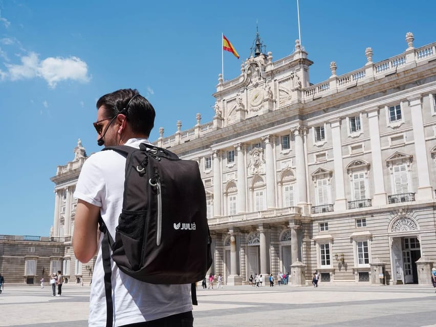 "Skip the line" Royal Palace + Prado Museum - Radio guides and group logistics: how the tour stays readable