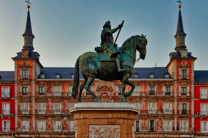 Surfing Madrid: From the Palace to the Tavern Private Tour - Why This 3-Hour Madrid Walk Gets You Oriented Fast