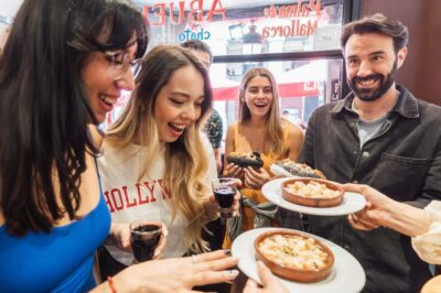 Tapas Food Tour with Dinner in Madrid - Plaza de los Carros: the meeting point that actually makes sense