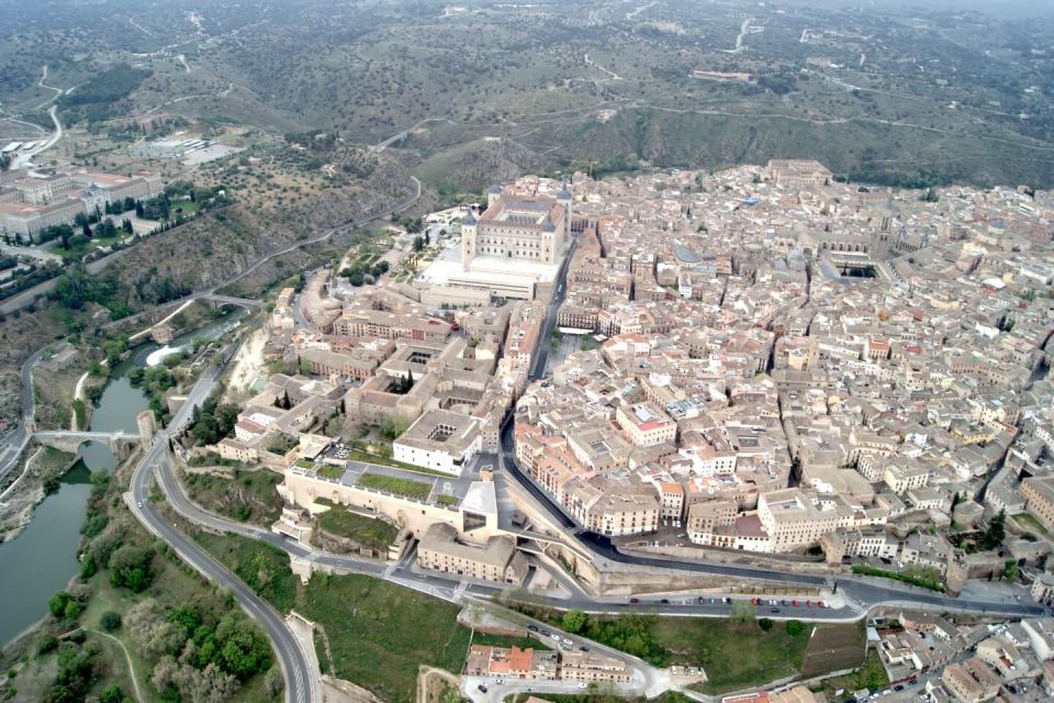 Toledo: Hot Air Balloon Ride with Spanish Breakfast - The Transfer to 12 Launch Sites: Watching the Pilot Work