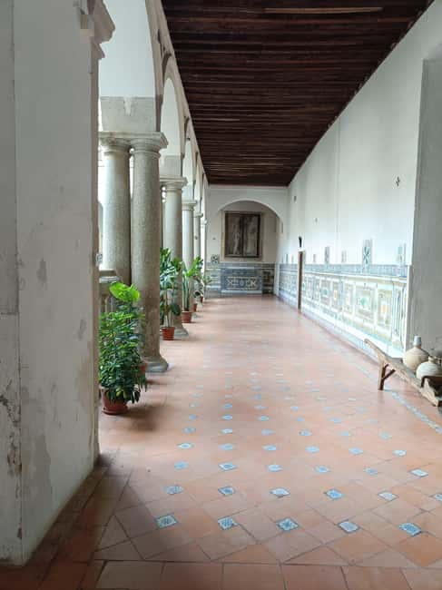 Toledo: Marzipan Convent Route with Tasting and Wine - Finding Your Start Point at Plaza Zocodover