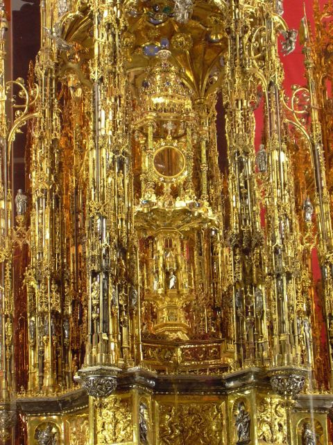 Toledo: Private Monuments Walking Tour with Monument Entry - Key things to know before you go