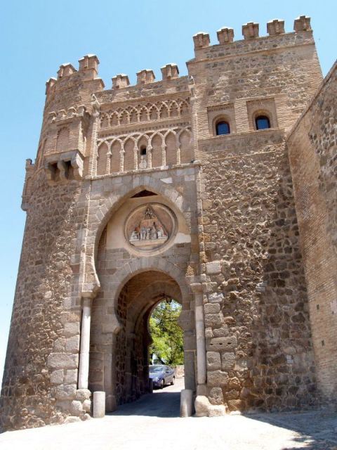 Toledo: Private Monuments Walking Tour with Monument Entry - Should you book this Toledo Private Monuments Walking Tour?