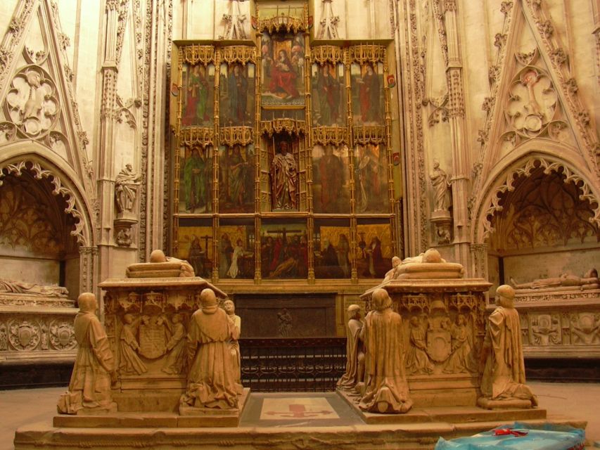 Toledo: Private Monuments Walking Tour with Monument Entry - The practical side: how to get the most from a monument-heavy walking tour