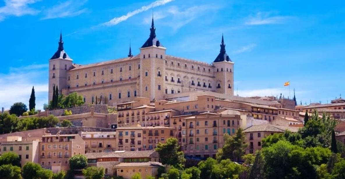 Toledo : Private Walking Tour with a Pro guide - Walking Time, Public Transport Hops, and Real Comfort