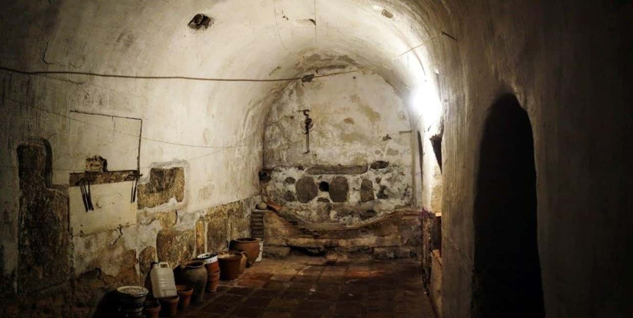 Toledo: Underground Guided Tour with Entry Ticket - Group Size, Pace, and the Guide Energy Factor