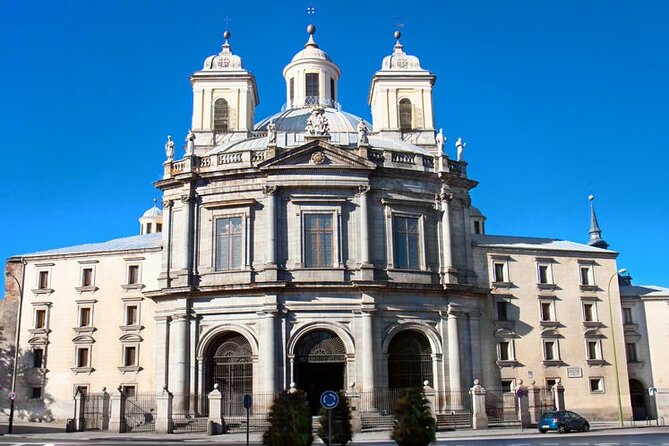 Tuk Tuk Tour Madrid 90 mins - How the Guide Helps You Use the City After the Ride